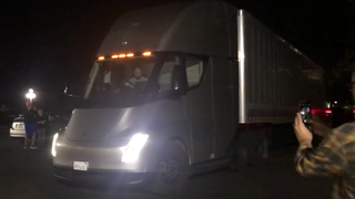 Here's What It's Like to be Passed By a Tesla Semi on the Highway